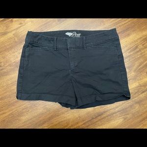 🌿3/$20 Black Old Navy Pixie Shorts